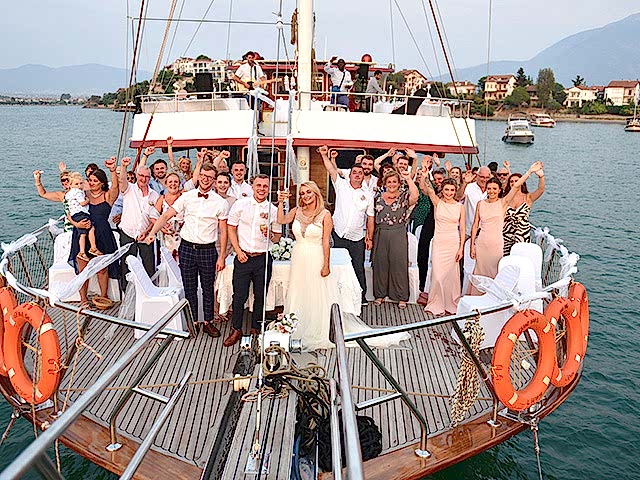 yacht-weddings-11